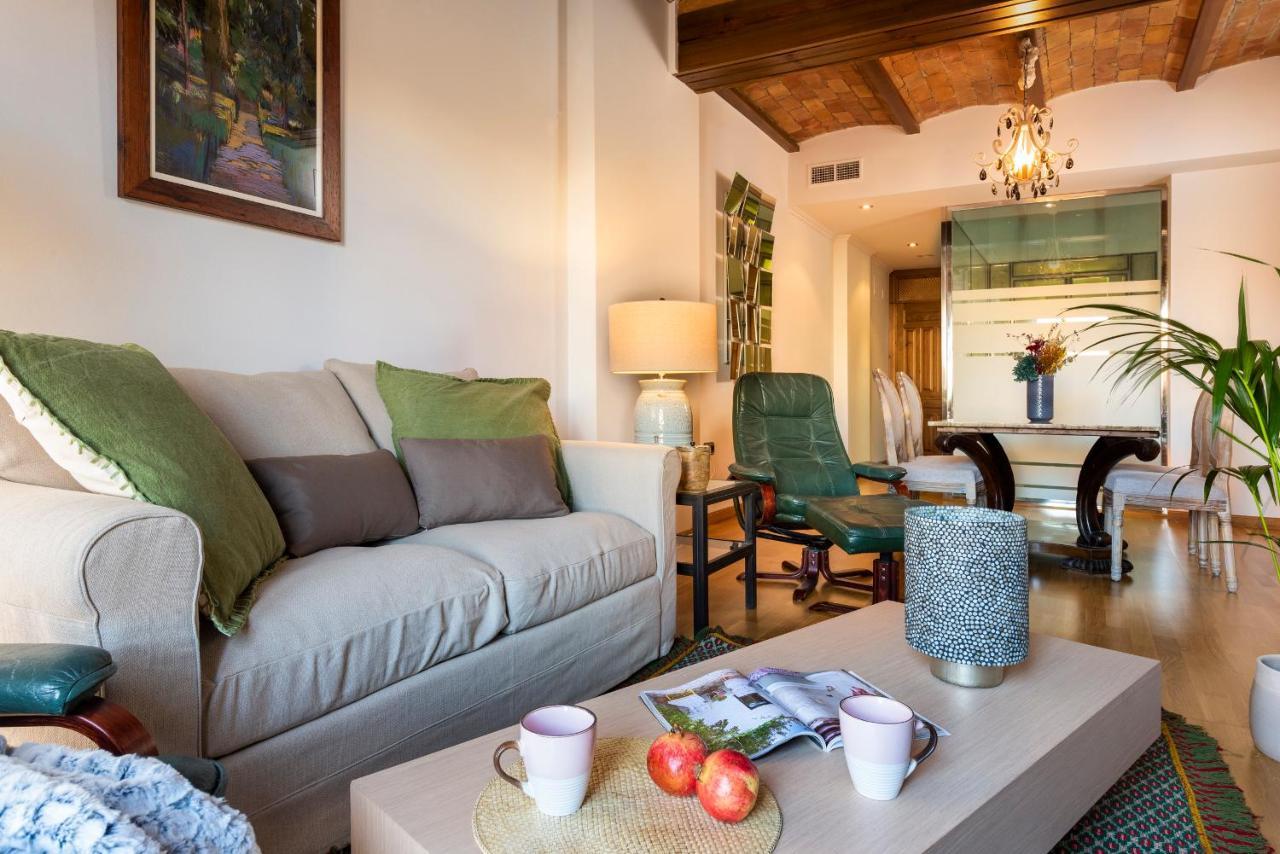 Genteel Bib Rambla Apartment *
